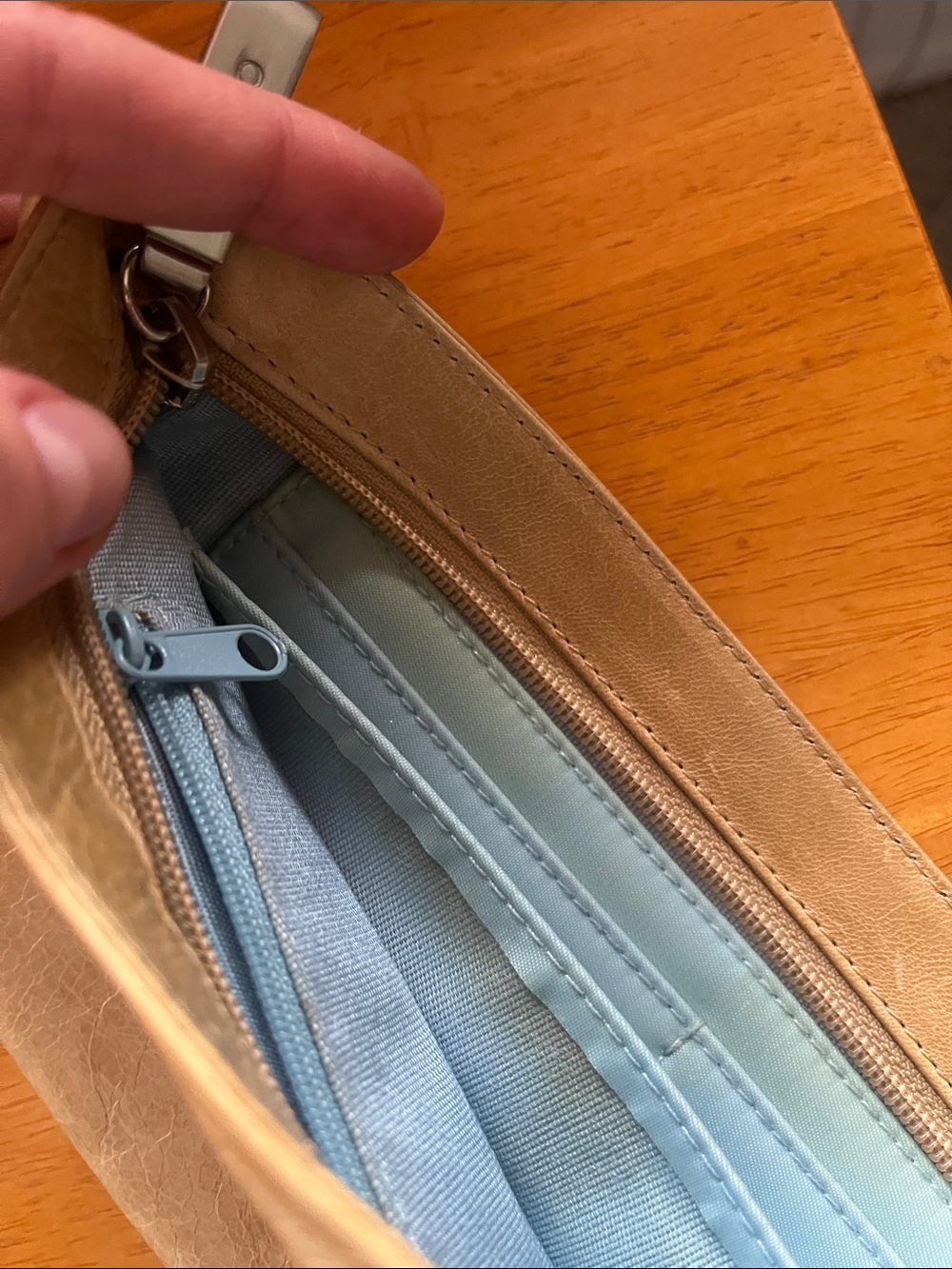 HOBO Clutch with Ruffles - Picture 11 of 16